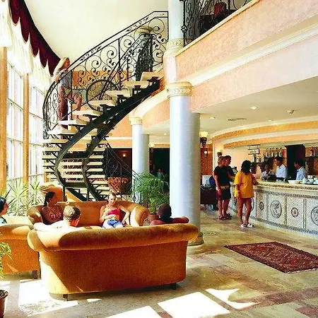 Royal Atlantis & Szálloda 5*
