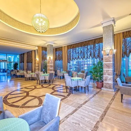 Szálloda Royal Atlantis & 5*