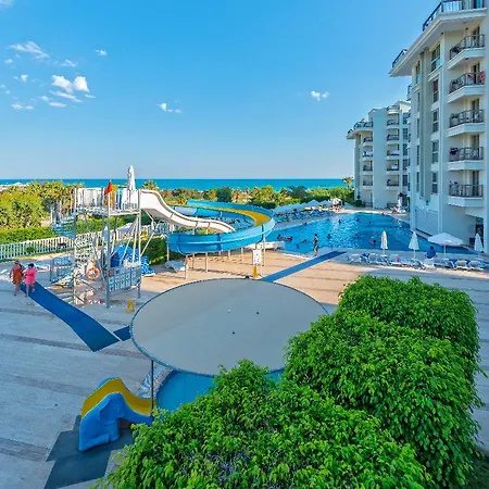 Szálloda Royal Atlantis & 5*